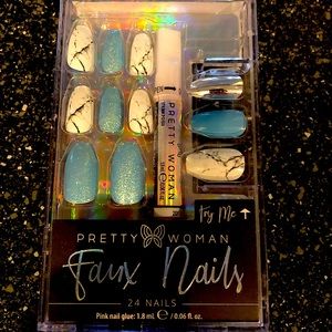 Pretty Woman Faux Nails